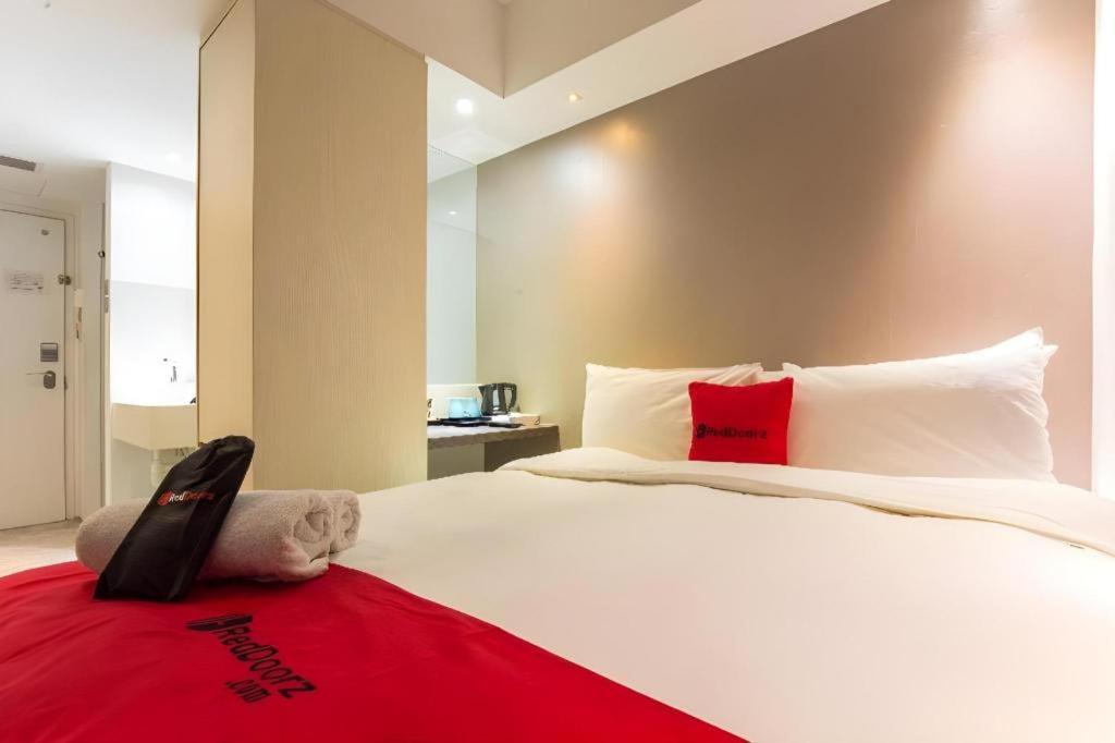 Reddoorz Hotel Plus @ Little India Singapura Luaran gambar