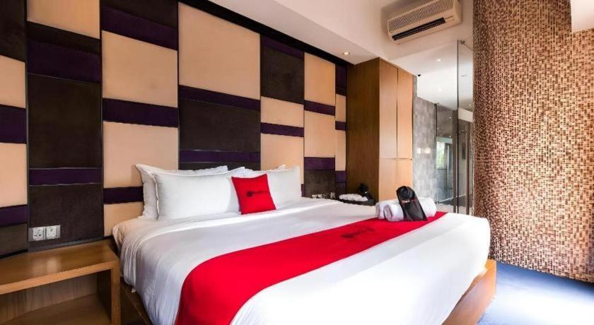 Reddoorz Hotel Plus @ Little India Singapura Luaran gambar