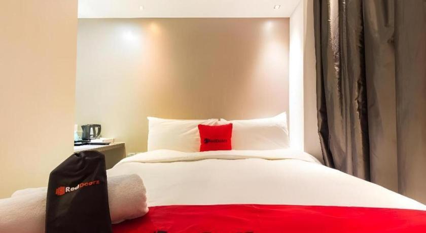 Reddoorz Hotel Plus @ Little India Singapura Luaran gambar