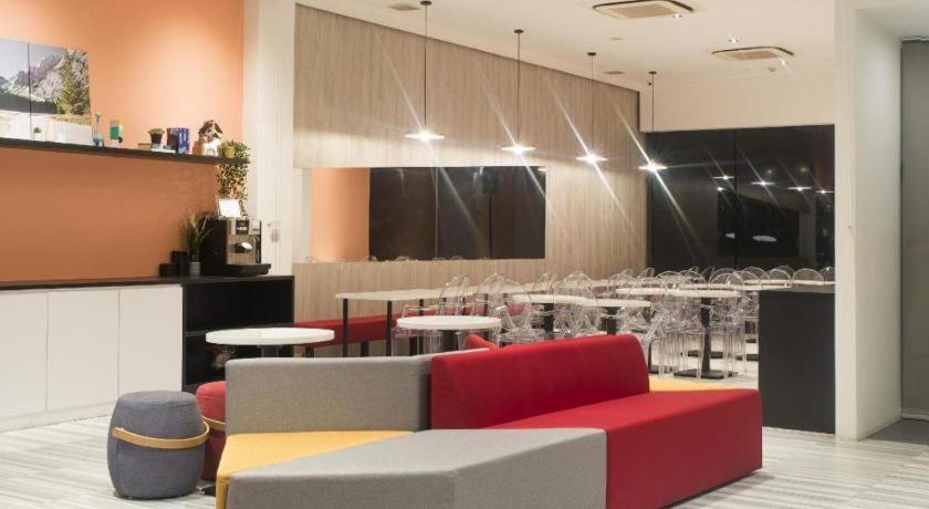 Reddoorz Hotel Plus @ Little India Singapura Luaran gambar